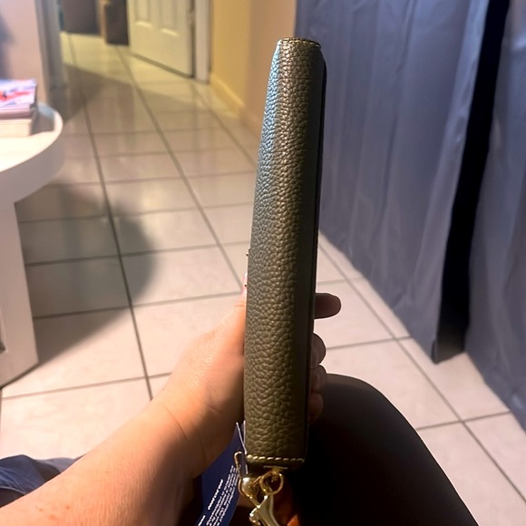 Dooney & Bourke Olive Green Wristlet Wallet - Picture 8 of 8